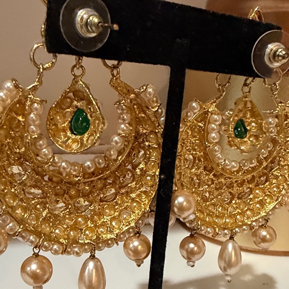 Elegant Gold and Pearl Chandelier Earrings - Picture 3 of 5